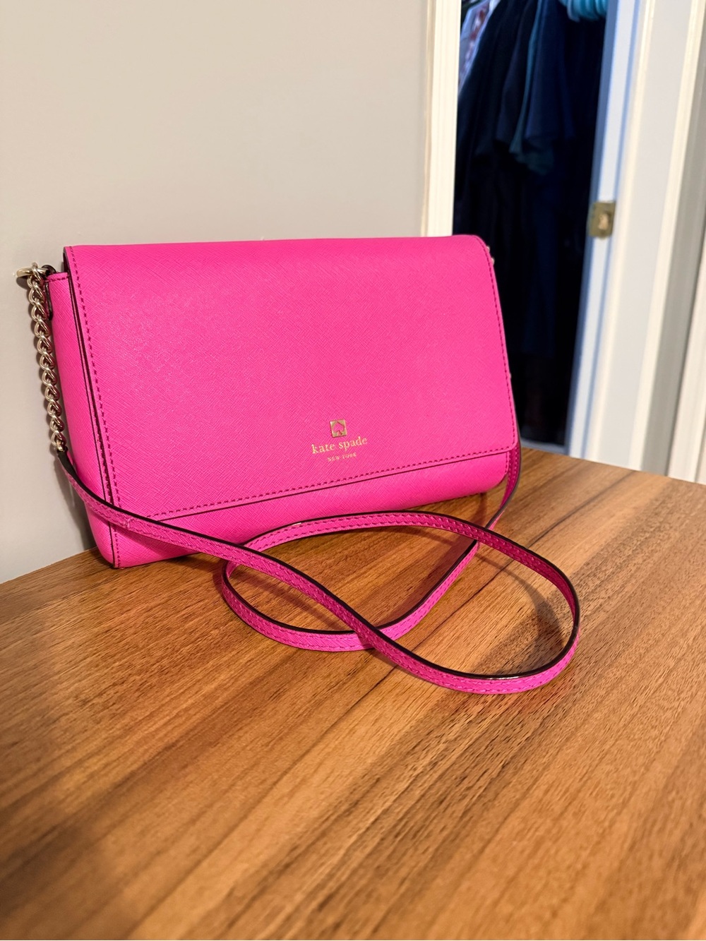 Kate Spade Charlotte Street Alek Crossbody Bag – Hot Pink – Like New